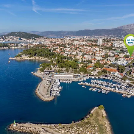 Ferula, 3 Bedroom Near Bacvice Apartman Split