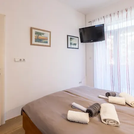 Ferula, 3 Bedroom Near Bacvice شقة