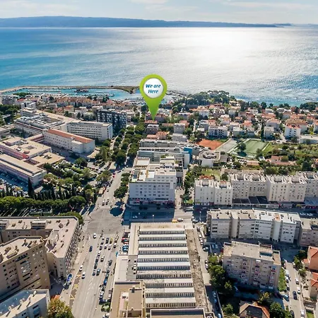 Ferula, 3 Bedroom Near Bacvice Apartment Split